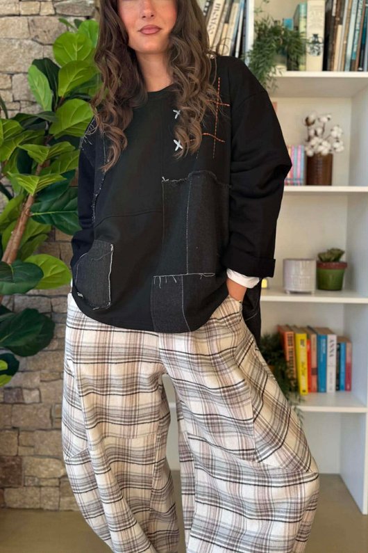 Duran Panel Grid Applique Sweatshirt Black